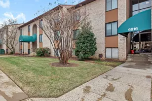 6916 Hanover Pkwy, Greenbelt, MD 20770 - Photo 5