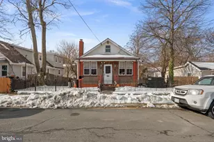 520 68th St, Capitol Heights, MD 20743 - Photo 1