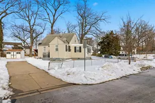 5900 Eastpine Dr, Riverdale, MD 20737 - Photo 1