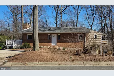 8 Lakeside Drive, Greenbelt, MD 20770 - Photo 1