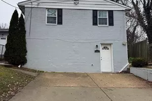 1627 Quarter Ave, Capitol Heights, MD 20743 - Photo 1