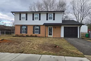 732 Narrowleaf Dr, Upper Marlboro, MD 20774 - Photo 1