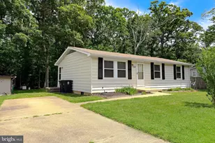 708 Eucla Dr, Waldorf, MD 20601 - Photo 1