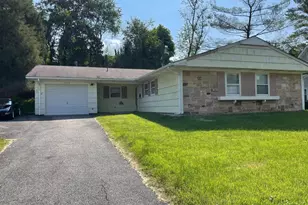 15713 Pointer Ridge Dr, Bowie, MD 20716 - Photo 1