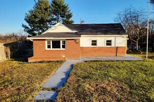 315 Emmert Rd, Hagerstown, MD 21740 - Photo 1