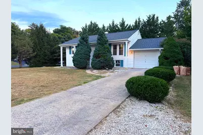 1424 Outer Drive, Hagerstown, MD 21742 - Photo 1