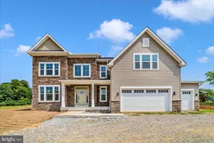 20410 Trout Dr, Hagerstown, MD 21740 - Photo 1