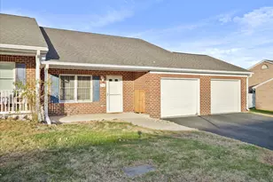 716 Largo Dr, Hagerstown, MD 21740 - Photo 1