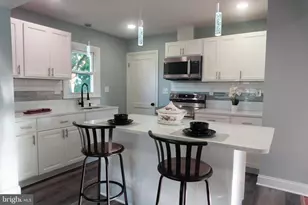 842 Guilford Ave, Hagerstown, MD 21740 - Photo 1
