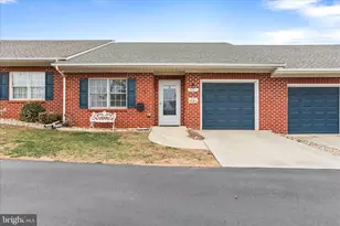 221 Sunbrook Ln, Hagerstown, MD 21742 - Photo 1