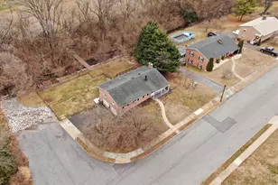 1056 Valleybrook Dr, Hagerstown, MD 21742 - Photo 11