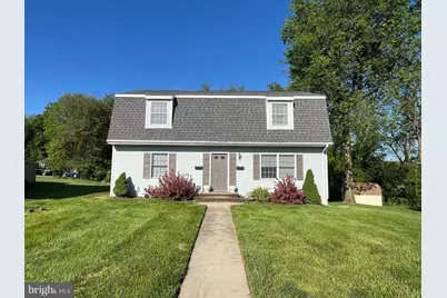 1246 Pinecrest Avenue, Hagerstown, MD 21740 - Photo 1