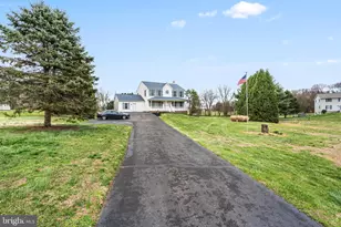 4901 General Gordon Cir, Sharpsburg, MD 21782 - Photo 1