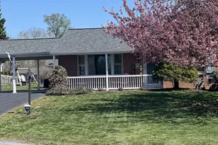 9 Dartmouth Dr, Hagerstown, MD 21742 - Photo 1