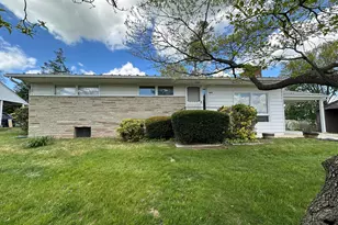 17724 Crest Dr, Hagerstown, MD 21740 - Photo 1