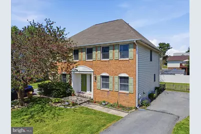 1040 Hampton Circle, Hagerstown, MD 21742 - Photo 1