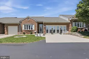 352 Sunbrook Ln, Hagerstown, MD 21742 - Photo 1
