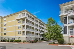 35 Fountain Dr W, Ocean City, MD 21842 - Photo 1