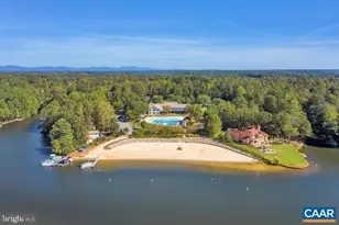 364 Jefferson Dr, Palmyra, VA 22963 - Photo 1