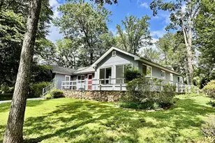 7038 Beaconsfield Ln, Warrenton, VA 20187 - Photo 1