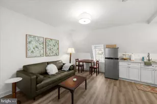 380 Broadview Ave, Warrenton, VA 20186 - Photo 1