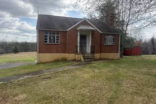 8083 Frytown Rd, Warrenton, VA 20187 - Photo 1