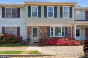 405 Forest Ct, Warrenton, VA 20186 - Photo 1