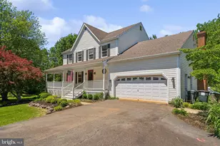 7708 Castlebury Ct, Warrenton, VA 20186 - Photo 1