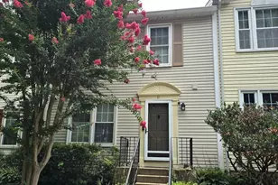 27 Pepper Tree Ct, Warrenton, VA 20186 - Photo 1