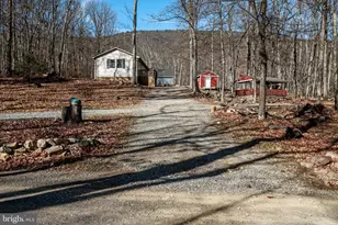 815 Pheasant Dr, Winchester, VA 22602 - Photo 1