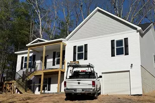 1102 Lakeview Dr, Cross Junction, VA 22625 - Photo 3