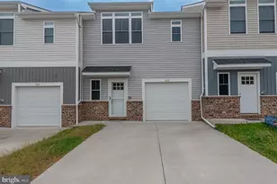 102 Coralyrose Ct, Winchester, VA 22602 - Photo 1