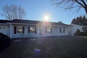 209 Somerset Dr, Stephens City, VA 22655 - Photo 1