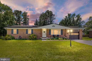 224 Fredericktowne Dr, Stephens City, VA 22655 - Photo 1