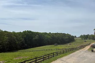 150 N Hayfield Rd, Winchester, VA 22603 - Photo 1
