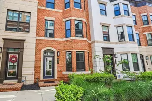 205 Market Square NW, Vienna, VA 22180 - Photo 1