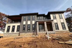 401 Old Court House Rd NE, Vienna, VA 22180 - Photo 1