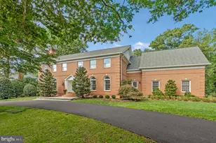 8306 Summerwood Dr, McLean, VA 22102 - Photo 1