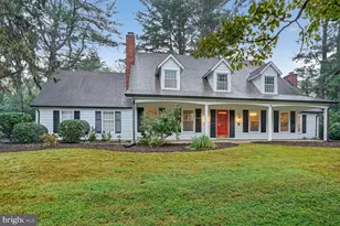 1011 Harriman St, Great Falls, VA 22066 - Photo 1