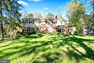 10206 Carol St, Great Falls, VA 22066 - Photo 1