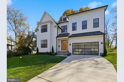 612 Gibson Circle SW, Vienna, VA 22180 - Photo 1