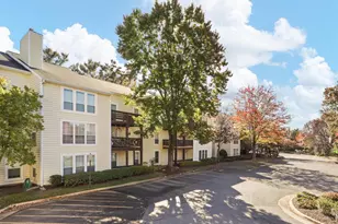 10064 Oakton Terrace Rd, Oakton, VA 22124 - Photo 1