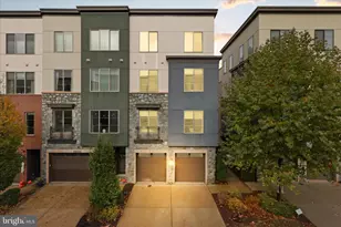 4916 Trail Vista Ln, Chantilly, VA 20151 - Photo 1