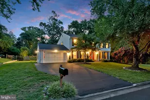 10302 Galpin Ct, Great Falls, VA 22066 - Photo 1