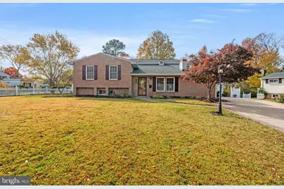 2605 Woodlawn Lane, Alexandria, VA 22306 - Photo 1