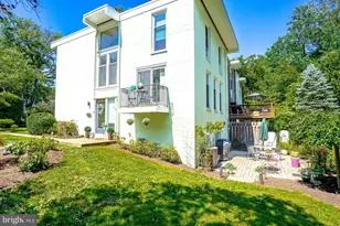 1640 Wainwright Dr, Reston, VA 20190 - Photo 1