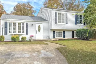 5703 Oak Stake Ct, Burke, VA 22015 - Photo 1