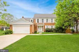 6042 Munson Hill Rd, Falls Church, VA 22041 - Photo 1