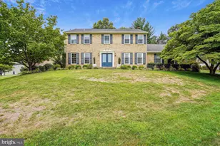 1424 Rosewood Hill Dr, Vienna, VA 22182 - Photo 1