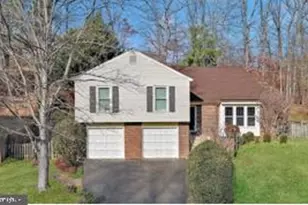 7580 Woodstown Dr, Springfield, VA 22153 - Photo 1